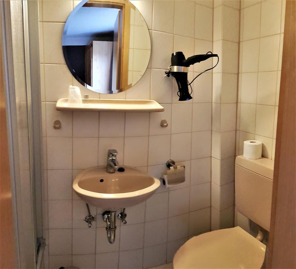 Roastineer Hotel Battenberg  Kültér fotó