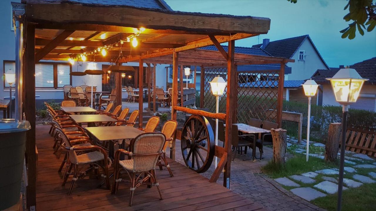 Roastineer Hotel Battenberg  Kültér fotó