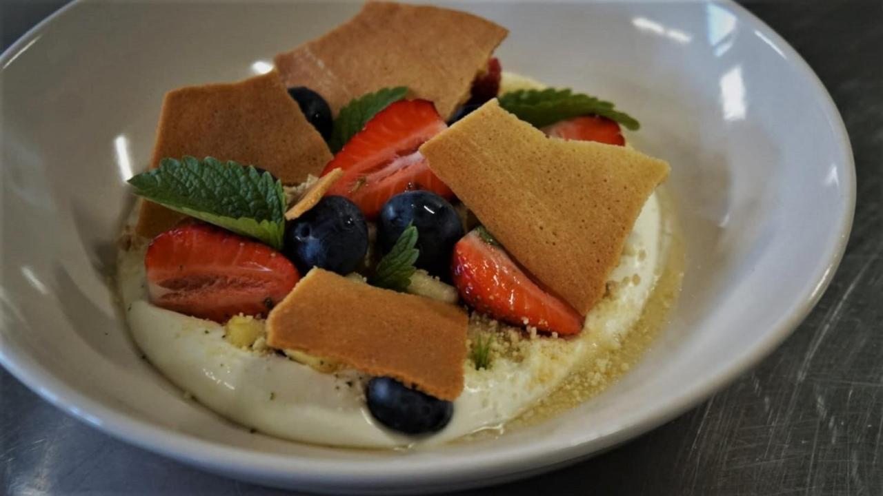 Roastineer Hotel Battenberg  Kültér fotó